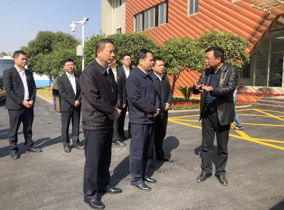 市委副书记严允莅临资阳城投公司市容环卫集团调研领导